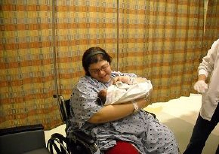 Mother's milk improves the physical condition of future adolescents