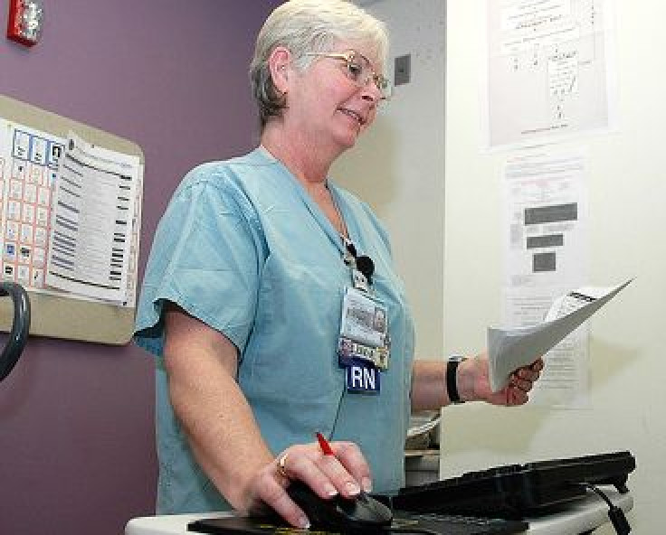Access to personal medical records increases satisfaction among new cancer patients