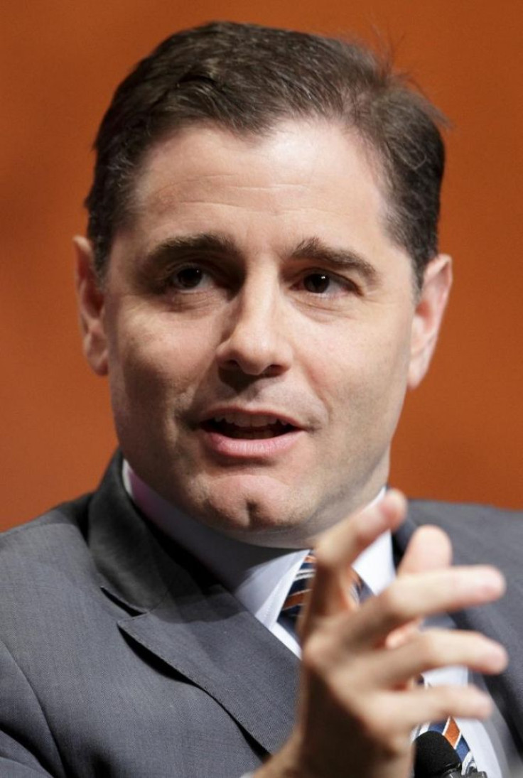 Federal Communication Commission Chairman Julius Genachowski speaks at the Cable Show in Chicago, June 15, 2011.