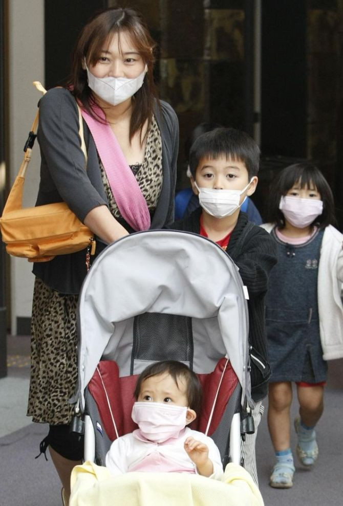 Officials are afraid that history will repeat itself if the recipe for creating an even more contagious H5N1 virus is released to the public.