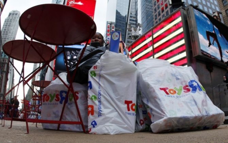 Holiday shopper takes break in New York City's Times Square