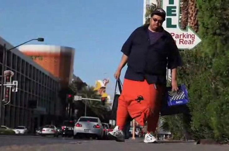 Las Vegas Man Removes 134 lb scrotum through surgery