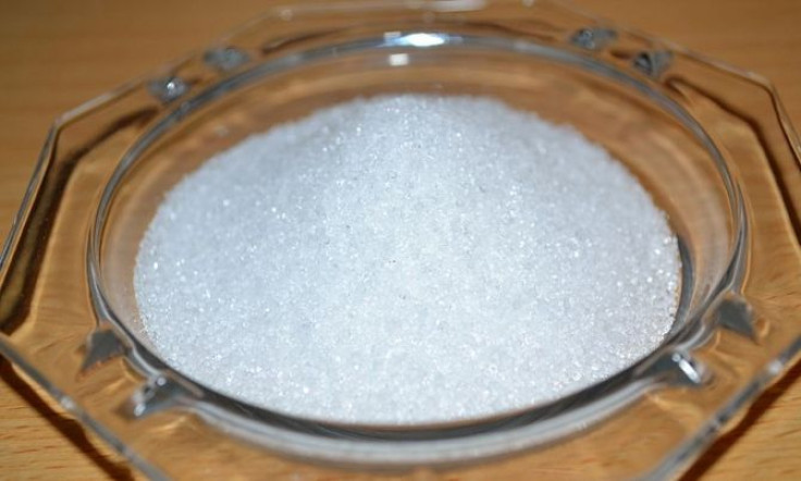 Crystalline fructose