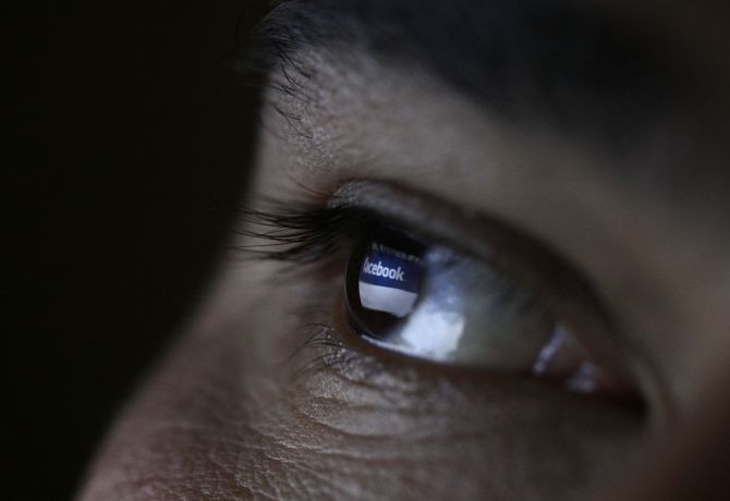 facebook eye