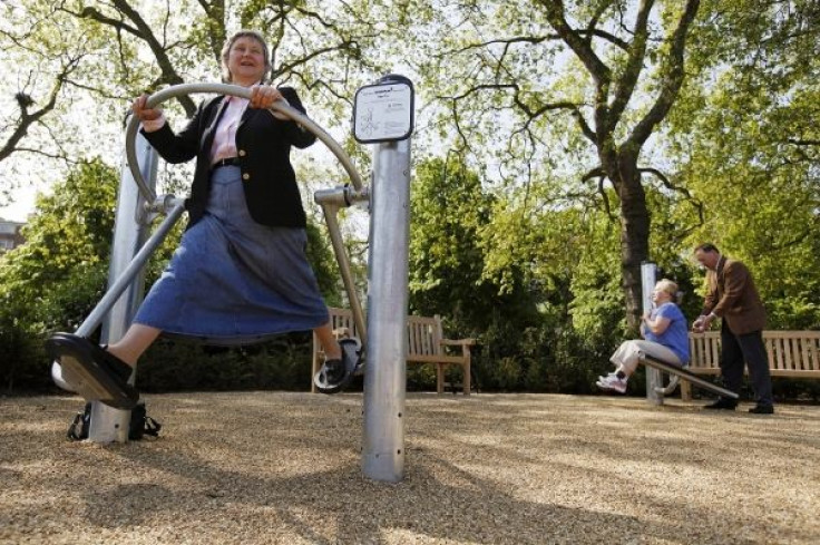 Elderly people exercise