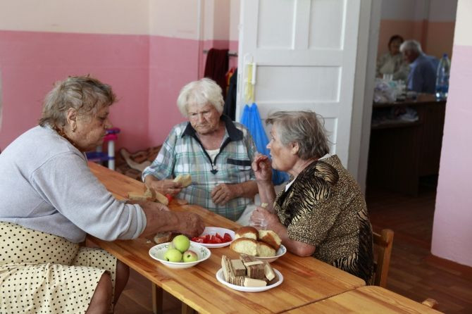 elderly2