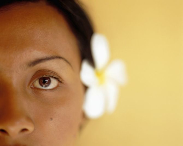 Mackey and his team found that while most Norfolk Island residents had about the same rates of myopia as the Australian population at about 16 percent, the rate of short-sightedness among the descendants of the nine Bounty sailors and their Polynesian wiv