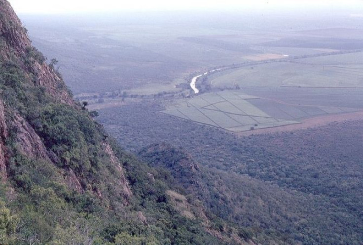 border cave