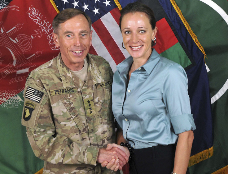 Petraeus, Broadwell