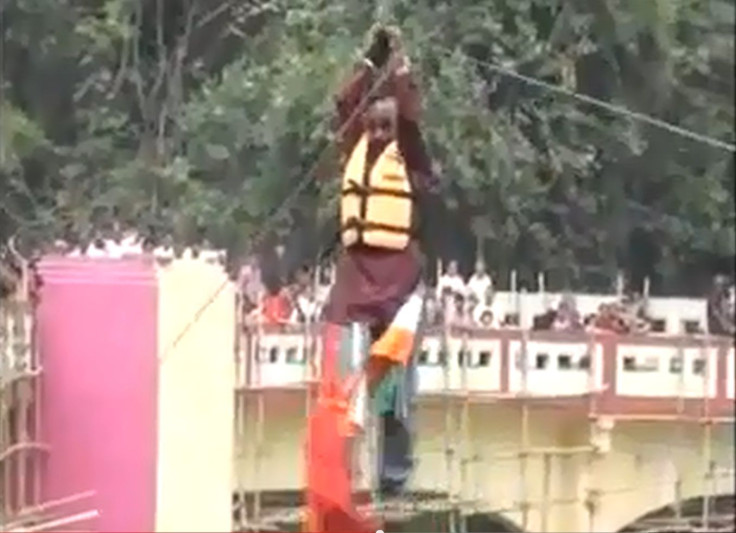 Ponytail Stunt Death— Sailendra Nath Roy Ziplining by Hair