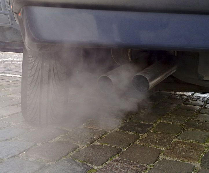Breathing Auto Emissions Turns Good Cholesterol Bad, Study Finds