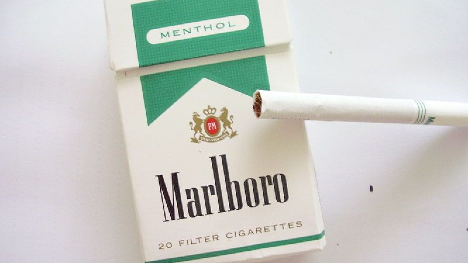menthol cigarettes vs normal cigarettes FDA says it will ban all and flavored cigars Why a Menthol Cigarette Ban