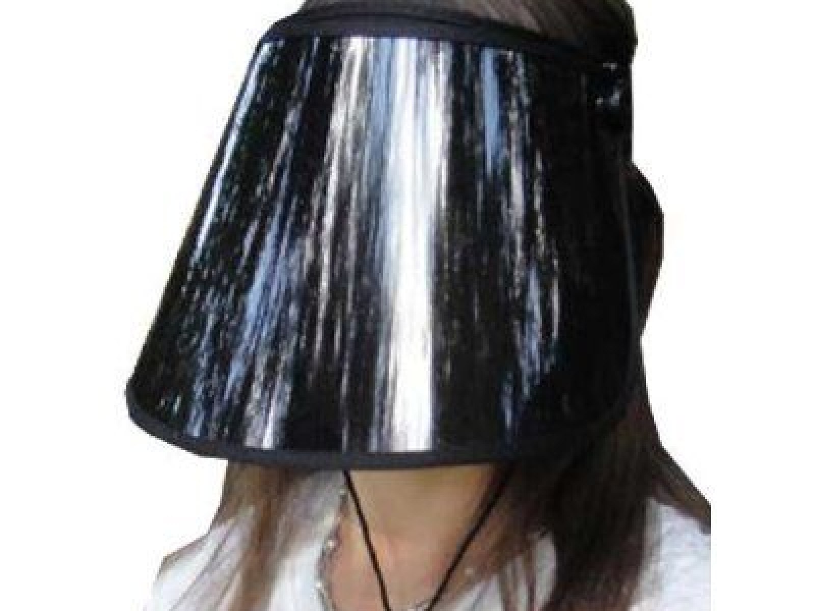 Full-Face Sun Visors In China Make People Look Like Darth Vader, But Is It  Effective UV Protection?