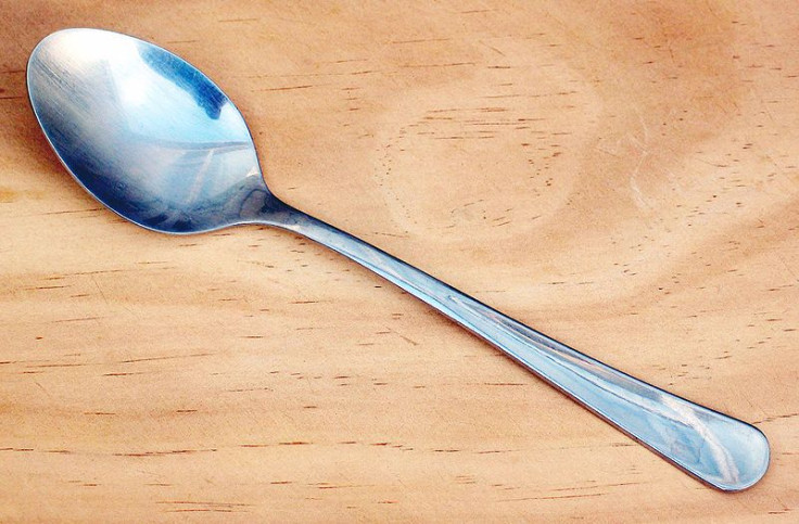 800px-Dessert_Spoon