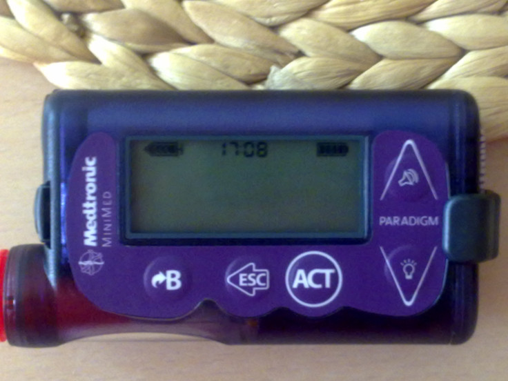 Insulin_pump_Medtronic_Paradigm_754