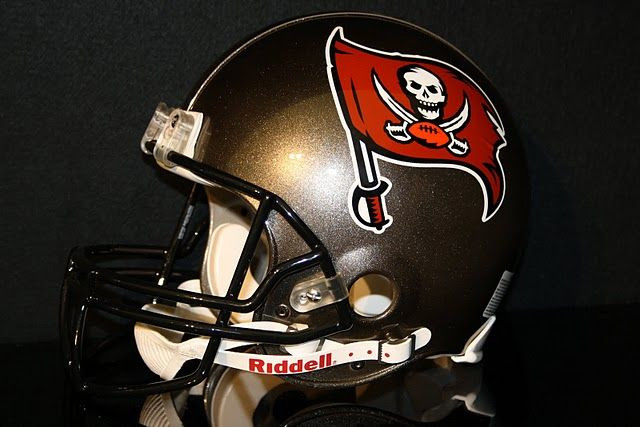 Tampa Bay Buccaneers Riddell Helmet