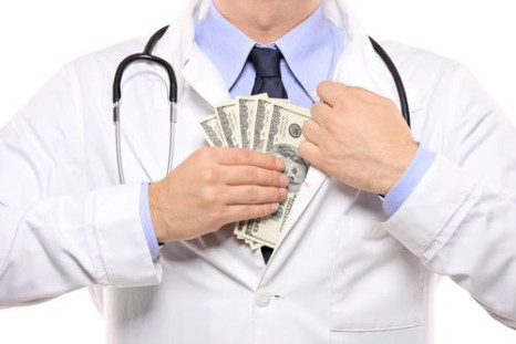 Courses on cost saving only feature in 15% of internal medicine residency programs.