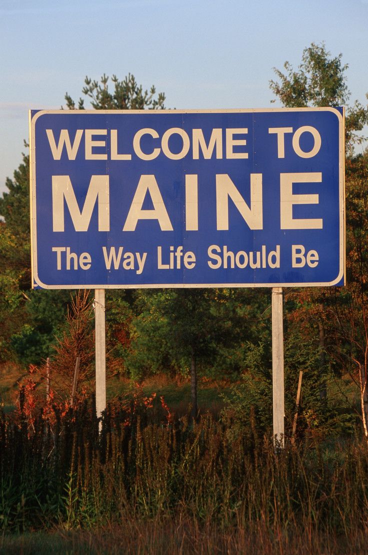 shutterstock photo of Maine sign