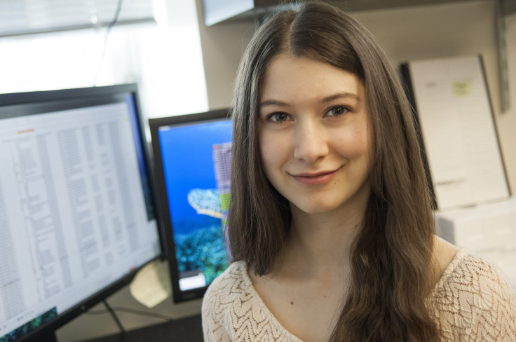 Elana Simon doing research