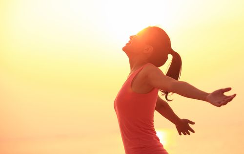 Could You Lower Your BMI By Early Sunbathing? Bright Morning Light ...