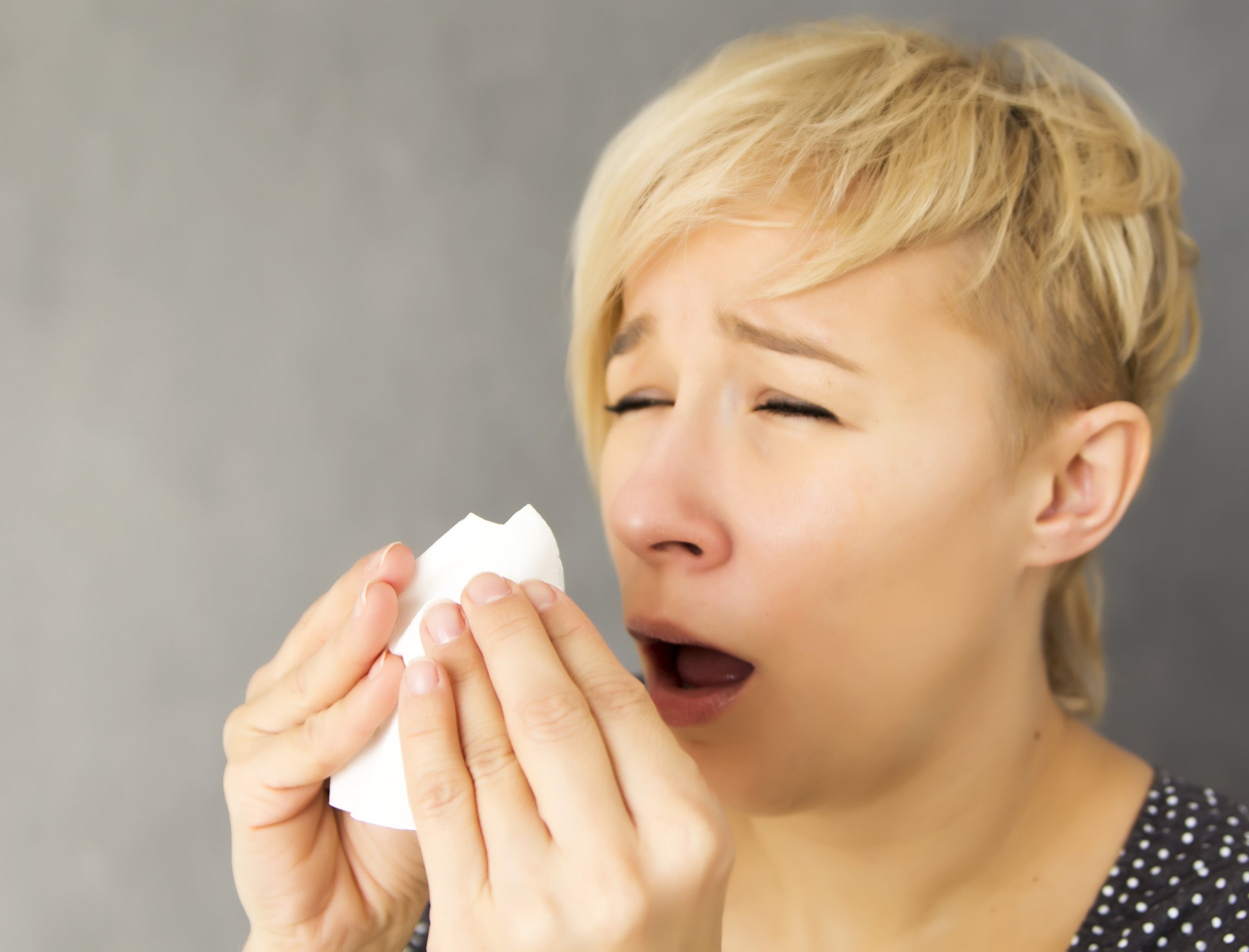Don’t Stifle Your Sneeze, Let It Go: Here’s Why Holding In Can Be Dangerous
