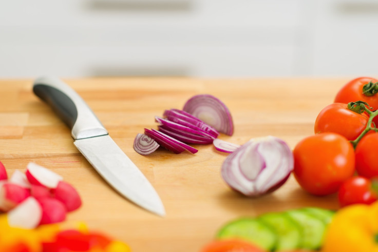 Kitchen Cutting Boards Often Contaminated With Dangerous Bacteria