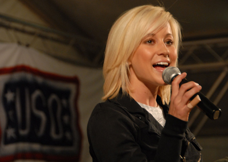 Kelly Pickler Rallies Behind New Lung Cancer Initiative