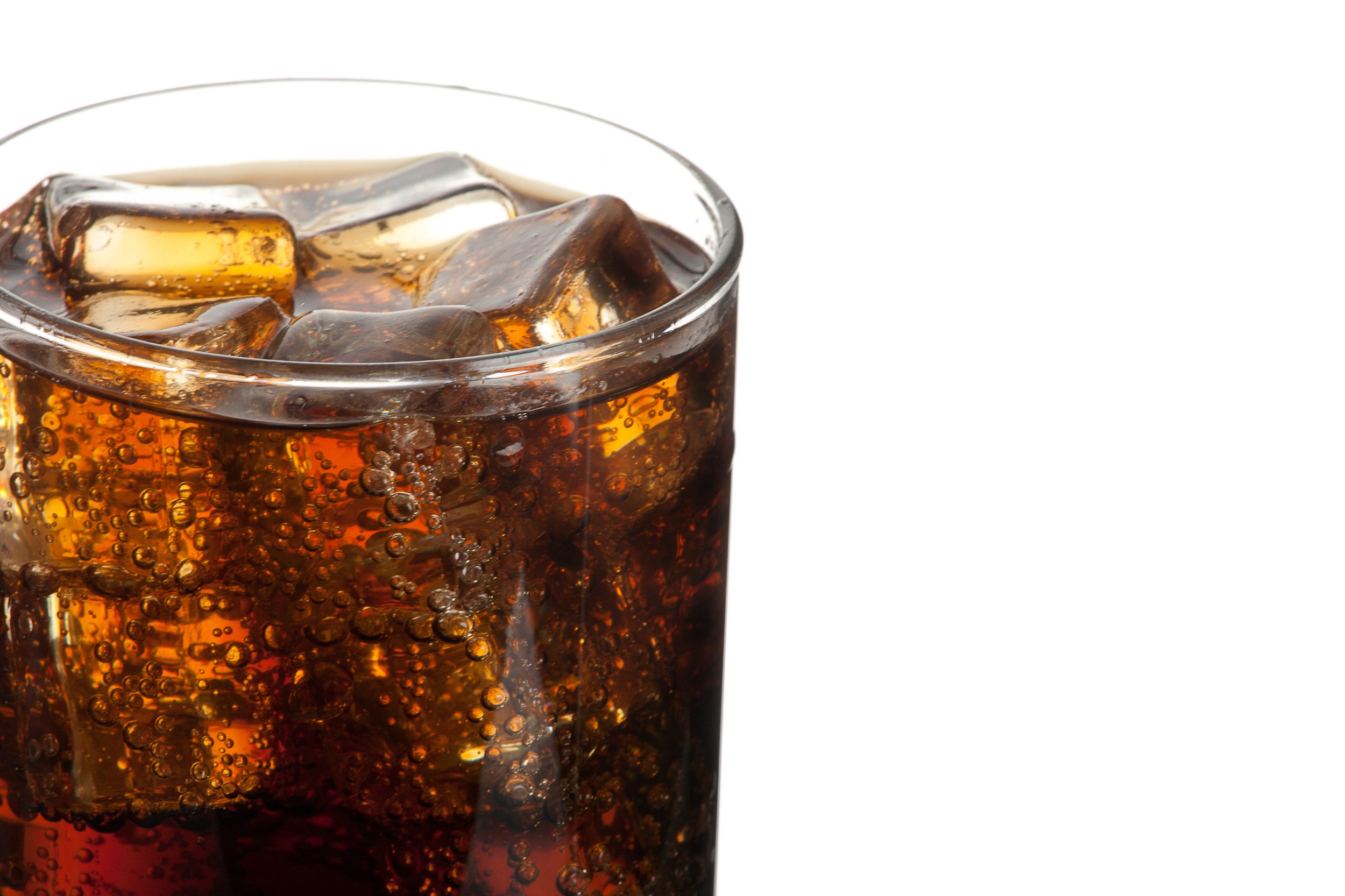 Diet Soda Drinkers Lose Weight In New Short-Term Study, But Are Diet ...