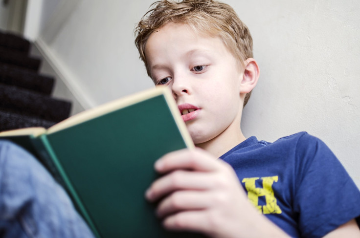 children reading