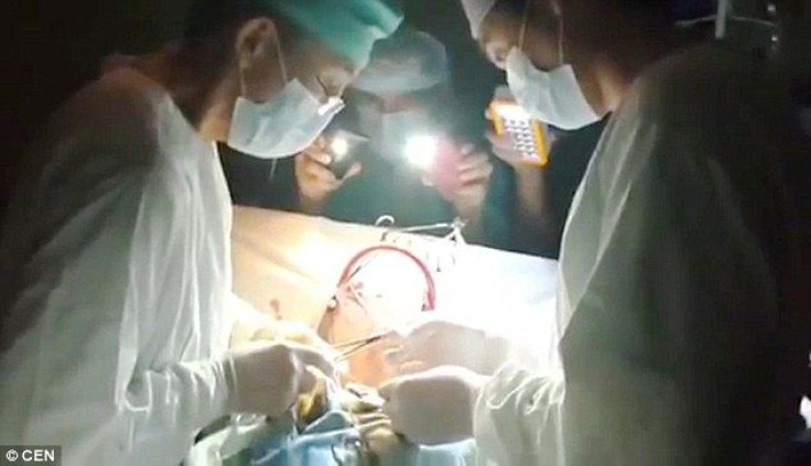 Open heart surgery by mobile light