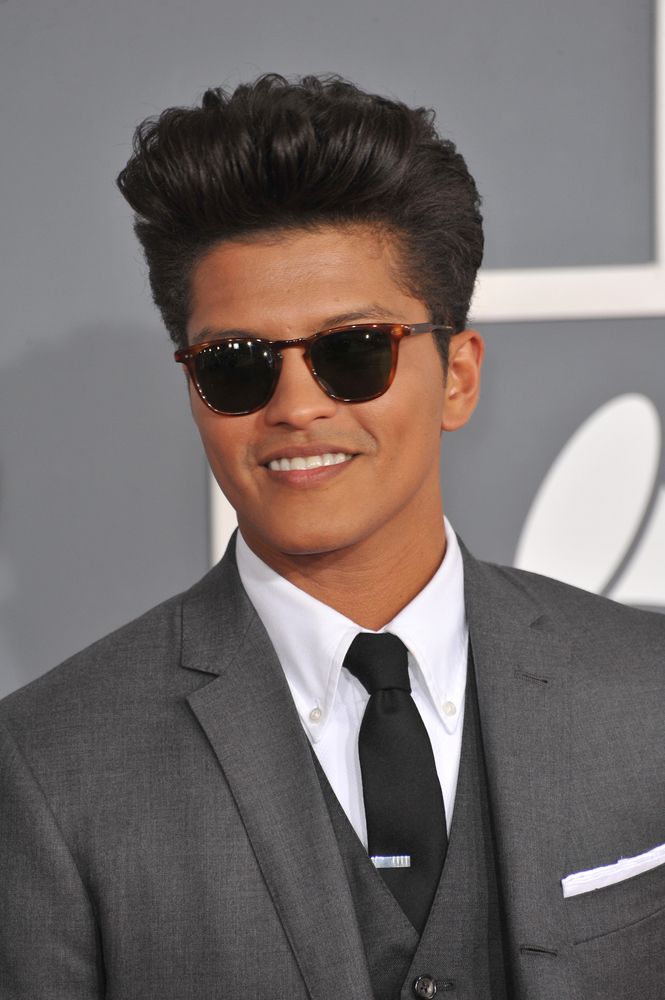 'Uptown Funk' By Mark Ronson And Bruno Mars Is Dominating Music Charts ...