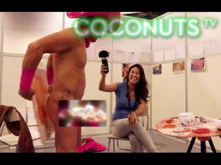 Australian Man Called Pricasso paints pictures using just his penis