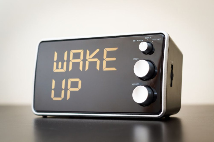 Wake up alert clock