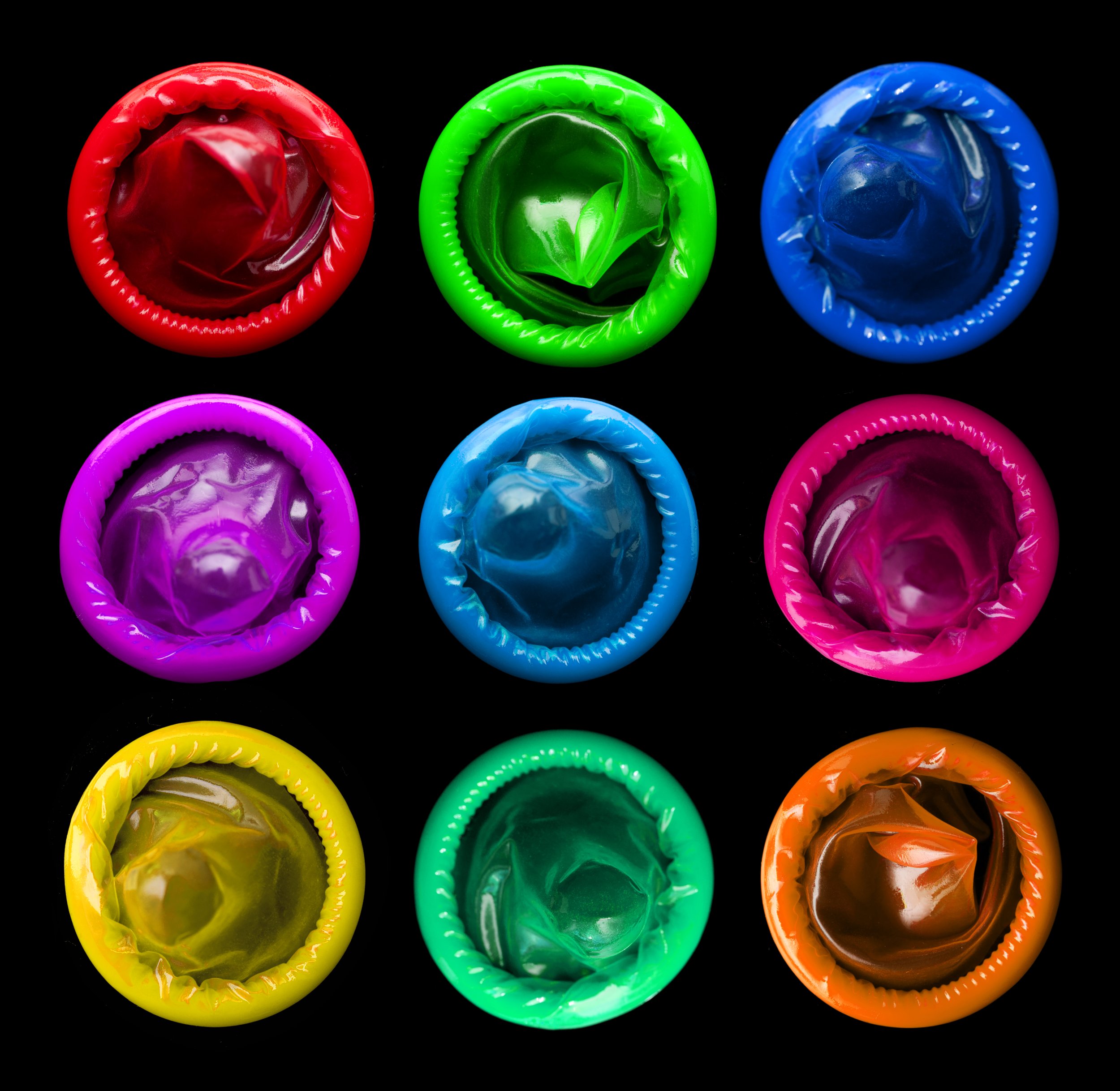 Glow in the dark condoms colors