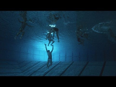 Don’t Drink And Dive: Synchronized Swimming Team Shows How Hard It Is To Function While Drunk In The Pool