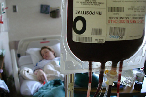 A new virus has been found to be transmitted through blood transfusions, but it doesn't seem dangerous.