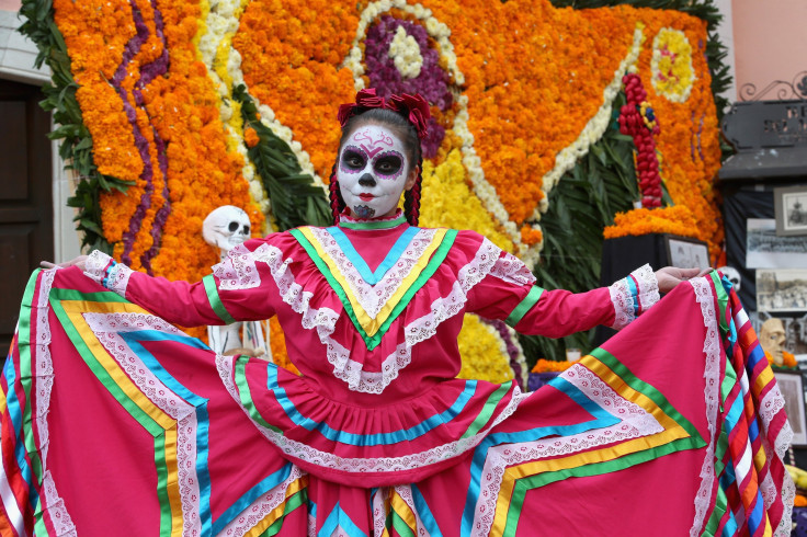 Girl in costume on the Day of the Dead