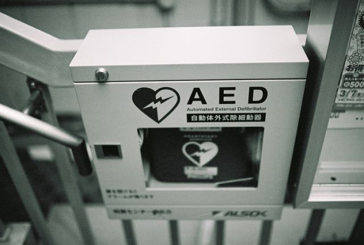 Automated External Defibrillator (AED)