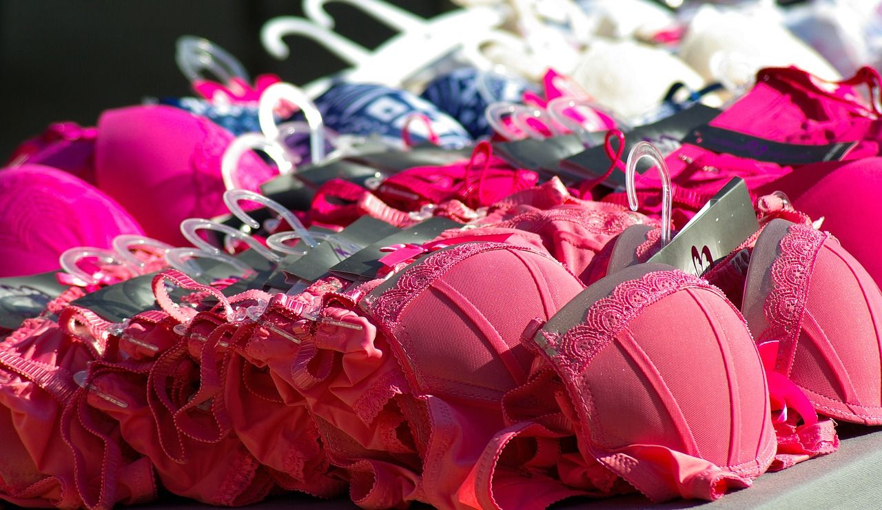 The Average Bra Size In America, Plus 4 Other Breast Size Facts