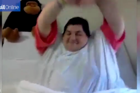 A morbidly obese woman with a tumor in Argentina makes an online plea to get an ambulance to the hospital.