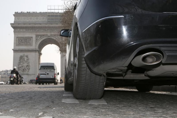 Car exhaust pipe
