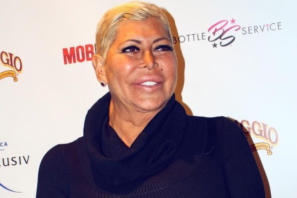 Angela Raiola