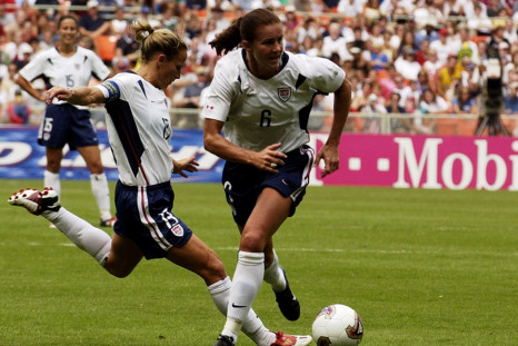 World Cup champ Brandi Chastain, seen above in 2003, has pledged to donate her brain to someday further research on how CTE develops in soccer players.
