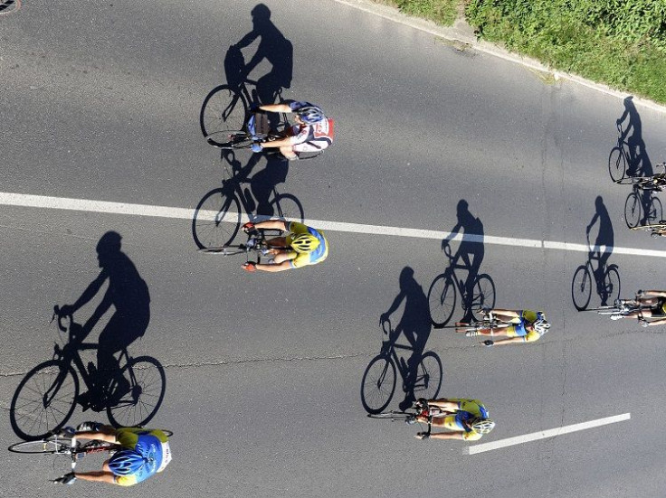 Racing cyclists