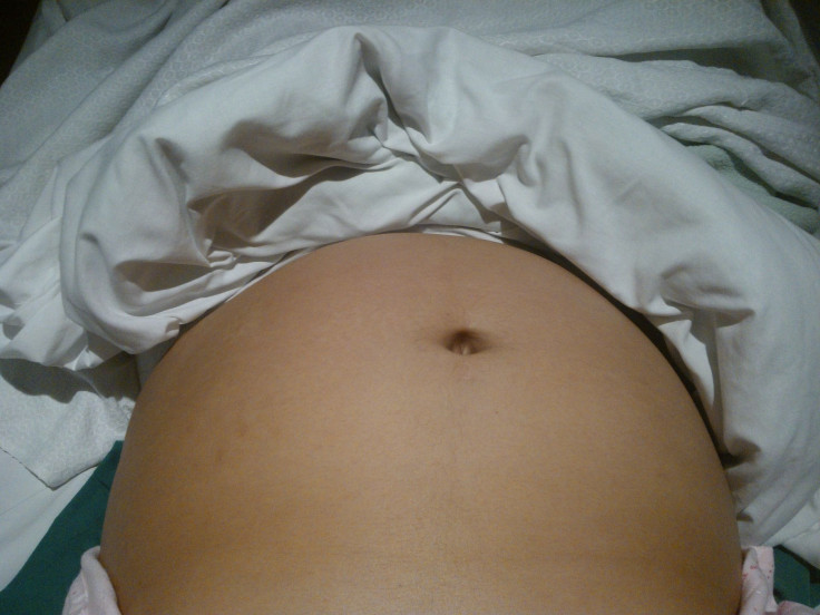 barriga-909454_1920