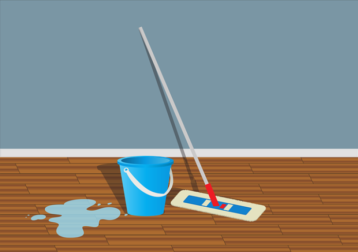 Bucket and floor mop