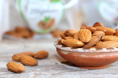 A new study in the United Kingdom shows that regular consumption of almonds could help reduce the risk of having a cardiovascular disease because of its effects on bad cholesterol and endothelial function. 