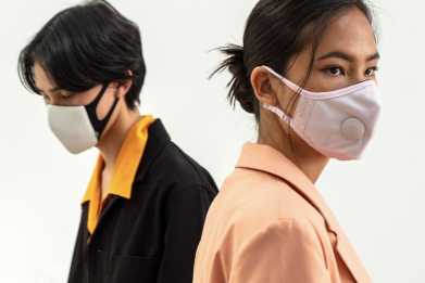 This reusable and adjustable mask filters air pollution, smog, pollen, allergies, and bacteria.