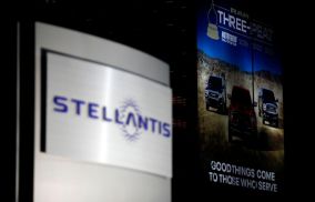 Stellantis, Italy Near Agreement on New Hybrid EV Model for Mirafiori Amid Union Pressure