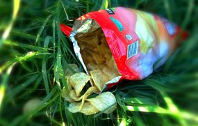 Ultra-processed foods trigger brain inflammation, addiction pathways, and cognitive decline, highlighting the urgent need for a brain health diet to protect mental well-being.